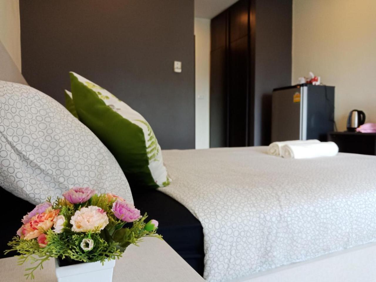 Plume Residence Minburi Бангкок Екстер'єр фото